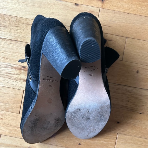 Cole Haan boots 8.5 black suede - Picture 11 of 12